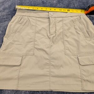 5 For $40 Athleta Trekkie Silver Gray Skort